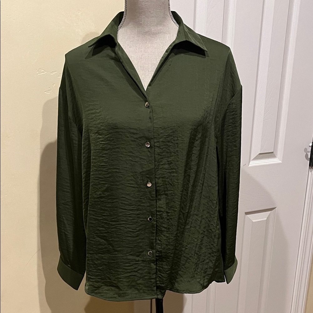 Kerenhart Moss Green Button-Up Blouse